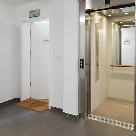 Vigorous Apartman Bled